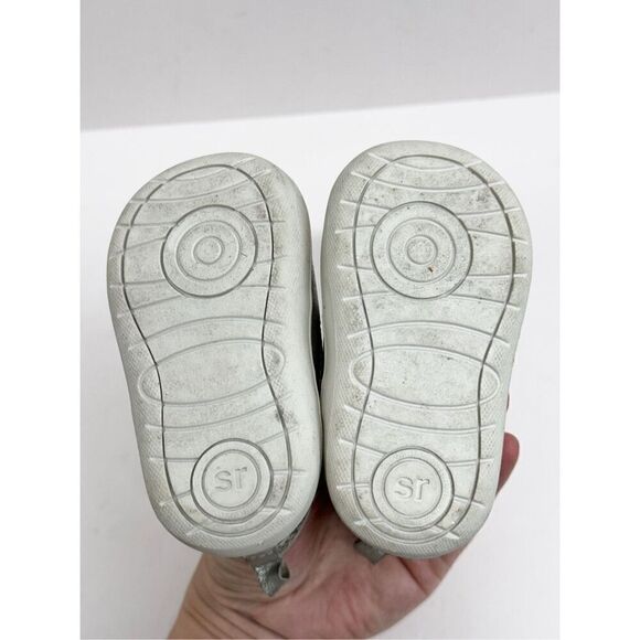 Stride Rite 360 Magnolia Baby Ankle Booties Size 3 Months Silver - Picture 8 of 8